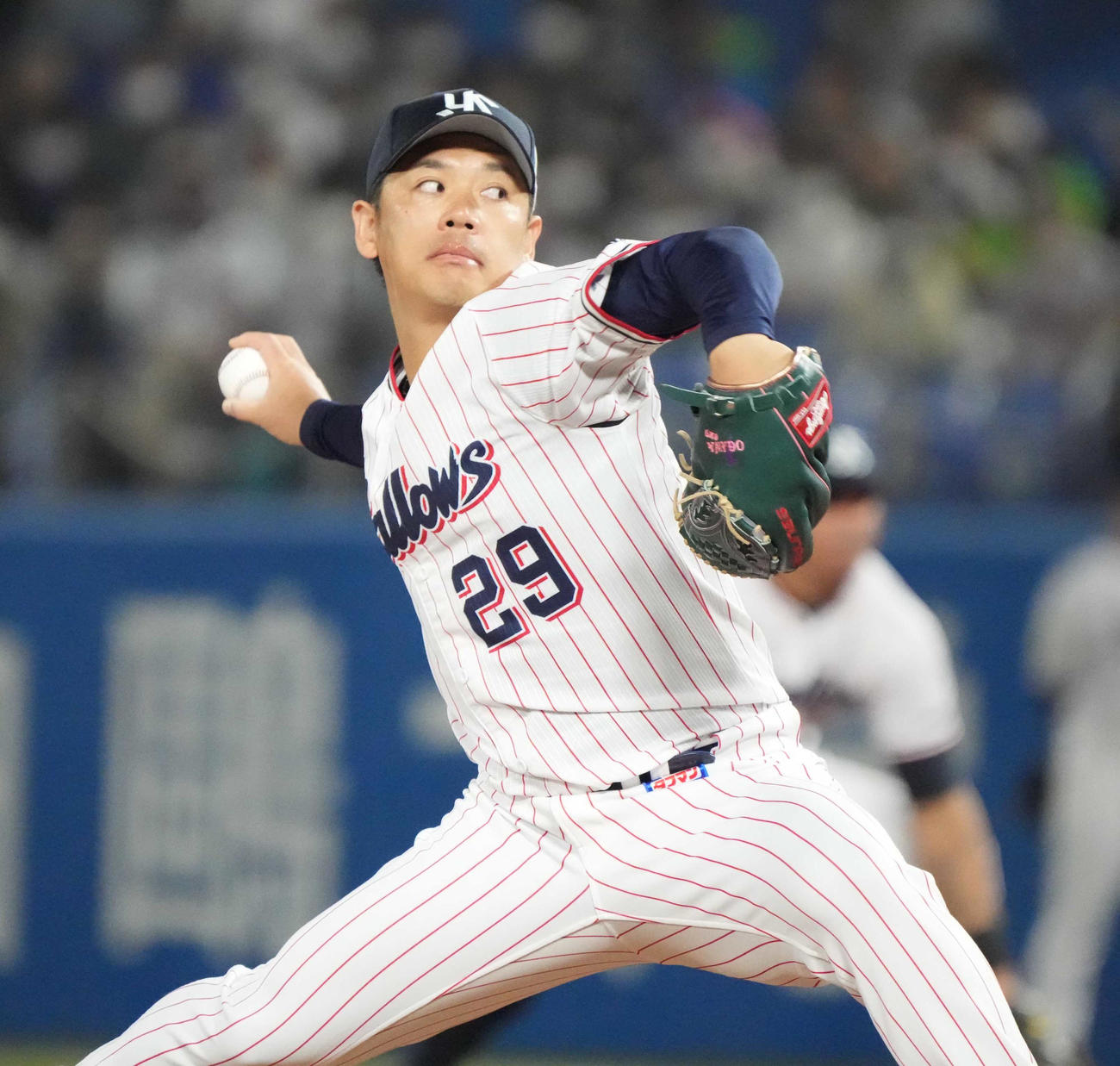 ヤクルト対西武　ヤクルト先発の小川（撮影・小沢裕）