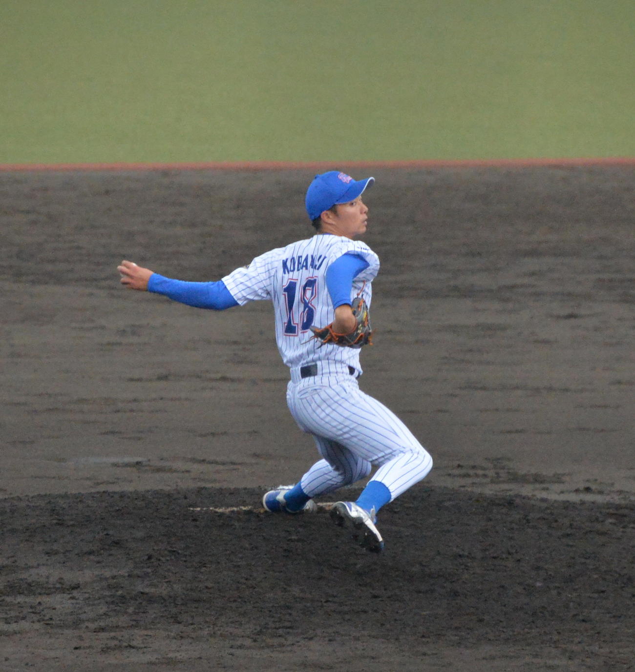 5回を7奪三振無失点と力投した七十七銀行・小林