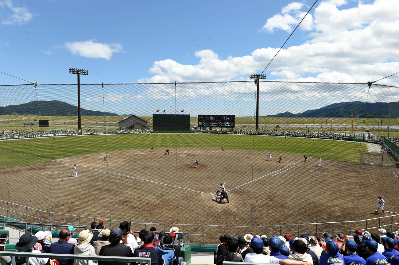 12年越しで実現した陸前高田市での楽天の公式戦には3100人を超える観客が集まった