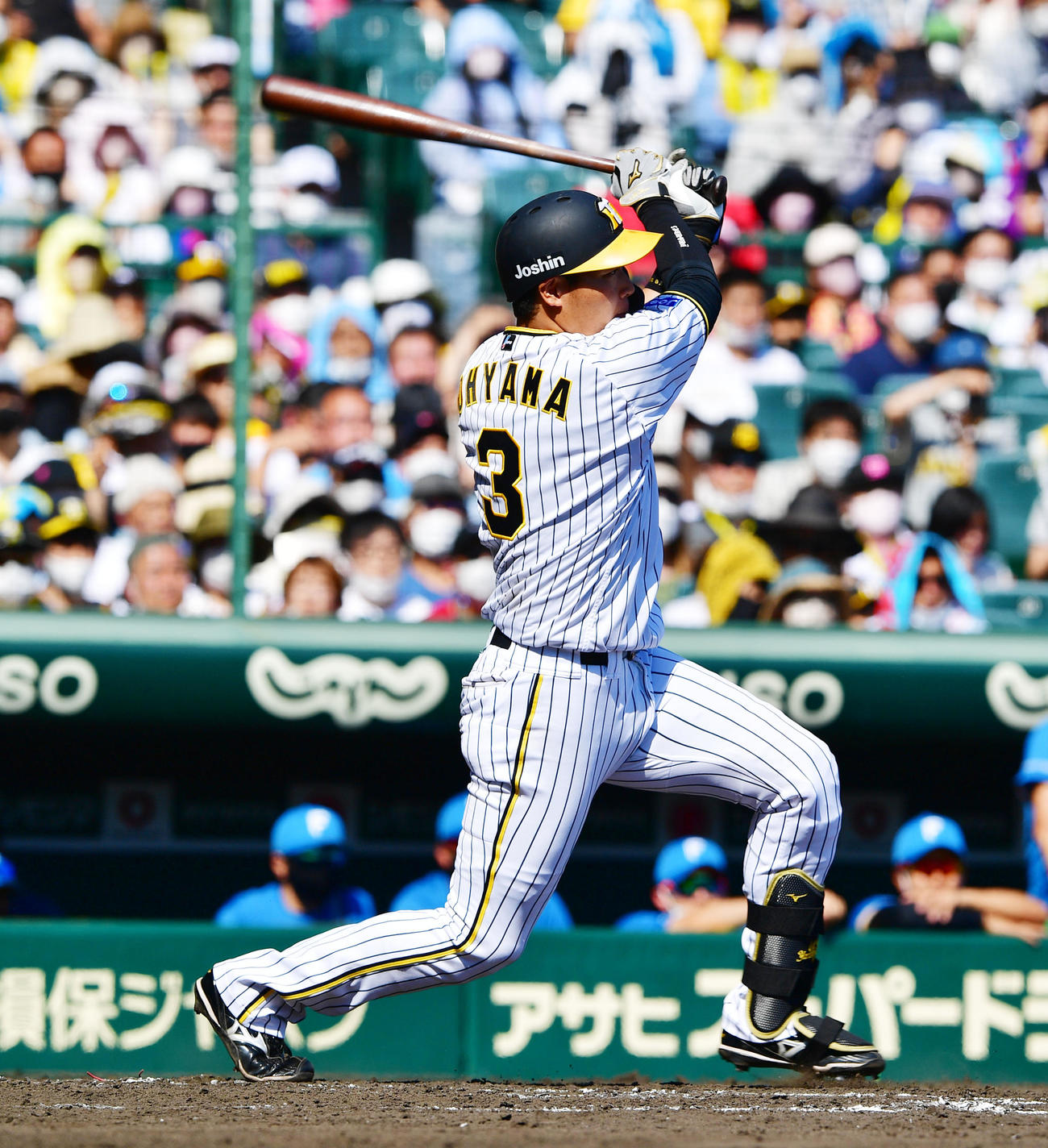 阪神対日本ハム　4回裏阪神2死一、三塁、大山は先制の左前適時打を放つ（撮影・前岡正明）