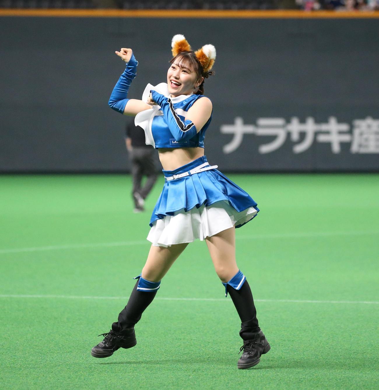 日本ハム　ファイターズガールが踊る「キツネダンス」　（きつねダンス）（22年5月）
