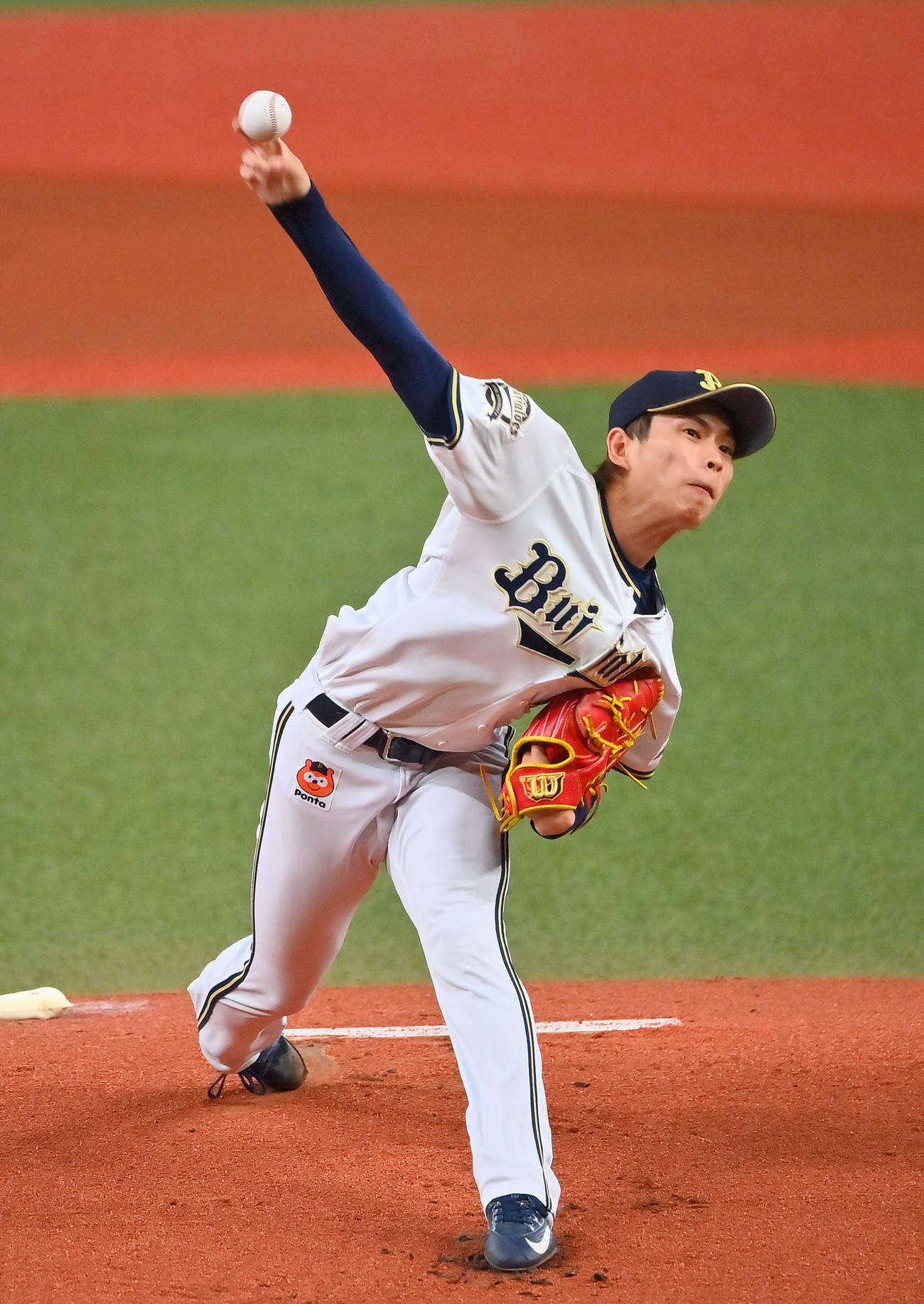 オリックス対ヤクルト　オリックス先発の山岡（撮影・和賀正仁）