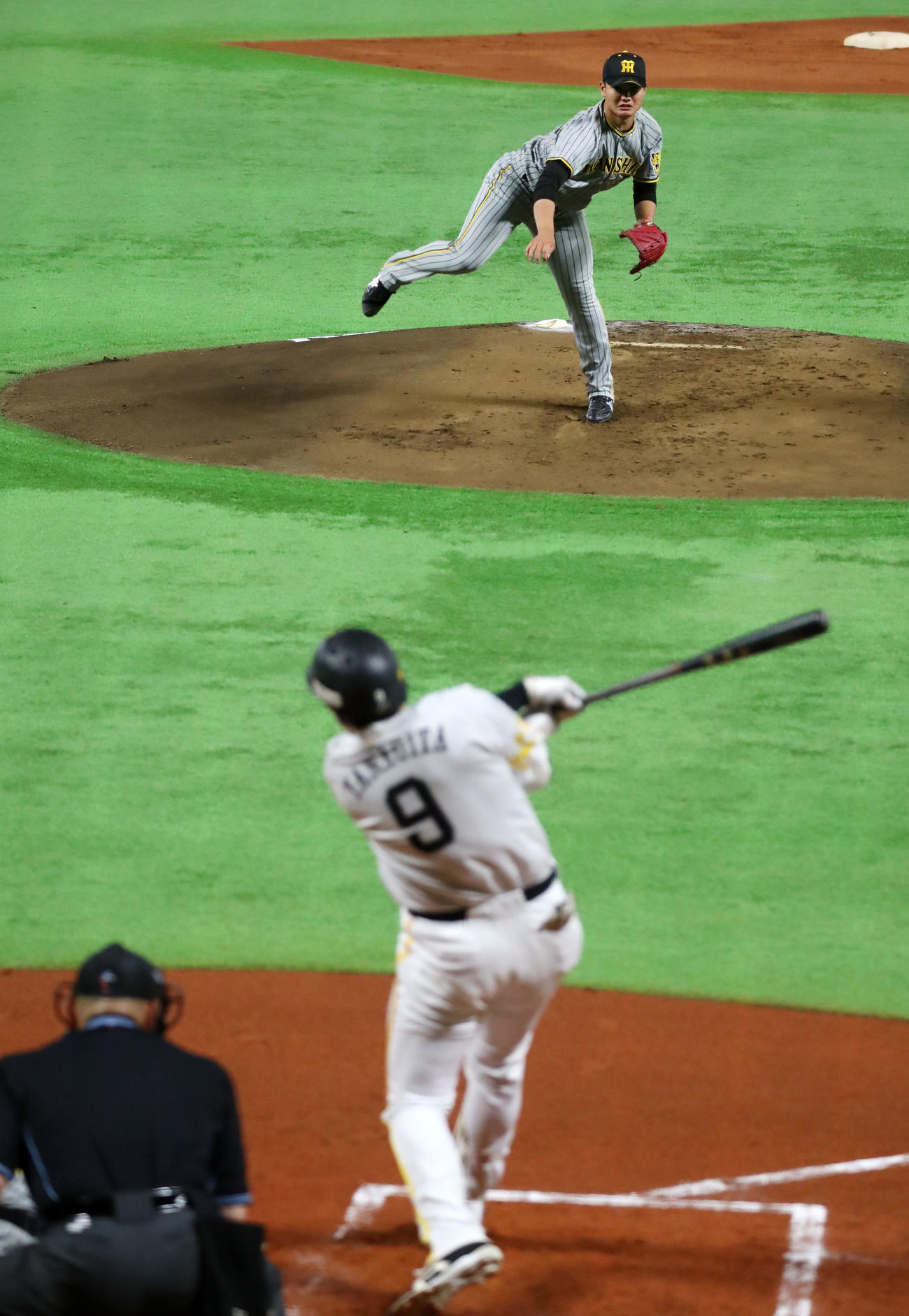 ソフトバンク対阪神　1回裏ソフトバンク2死、西純は柳田を三振に仕留める（撮影・加藤哉）