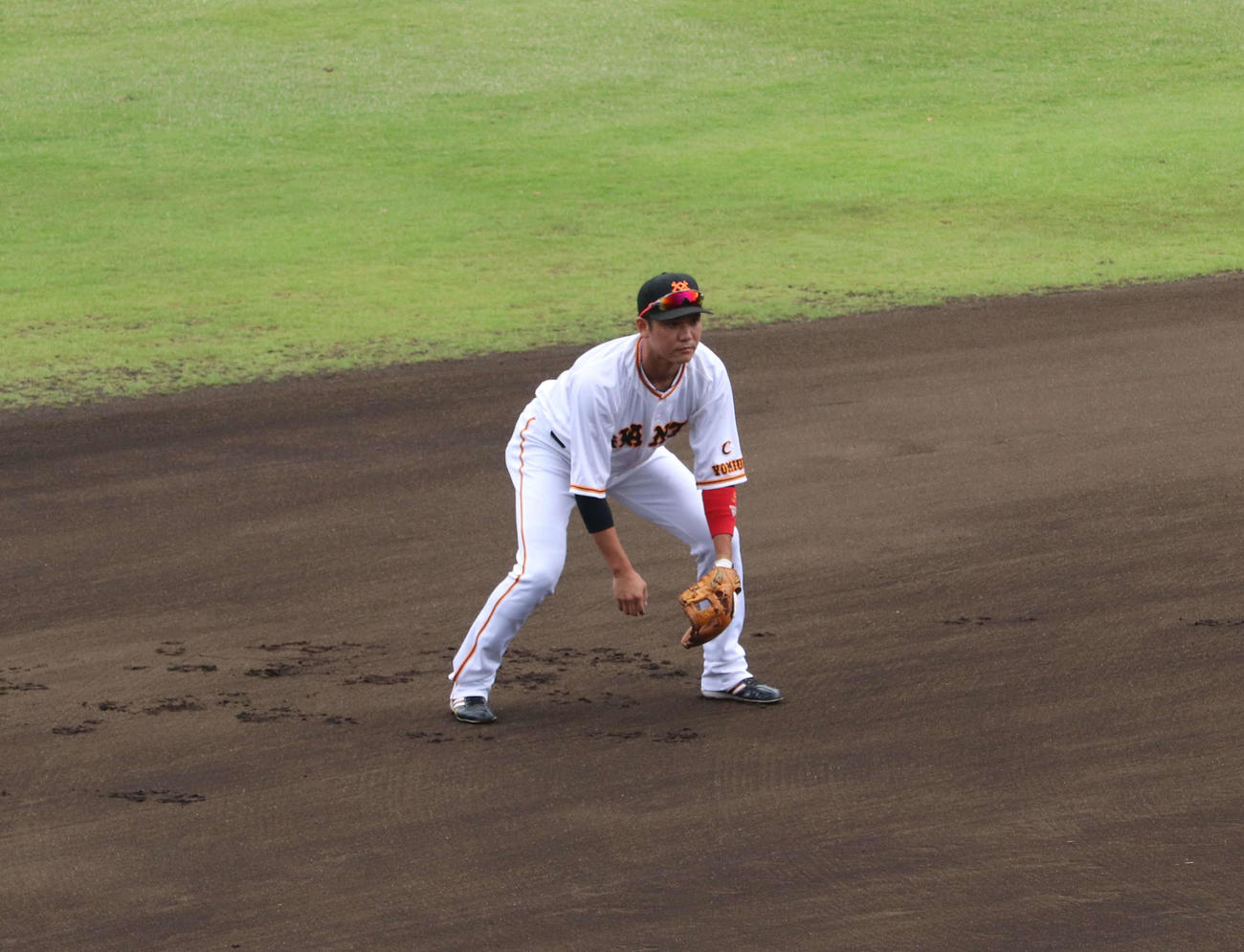 イースタン・リーグ巨人対ロッテ　「2番遊撃」で先発出場した巨人坂本（撮影・小早川宗一郎）