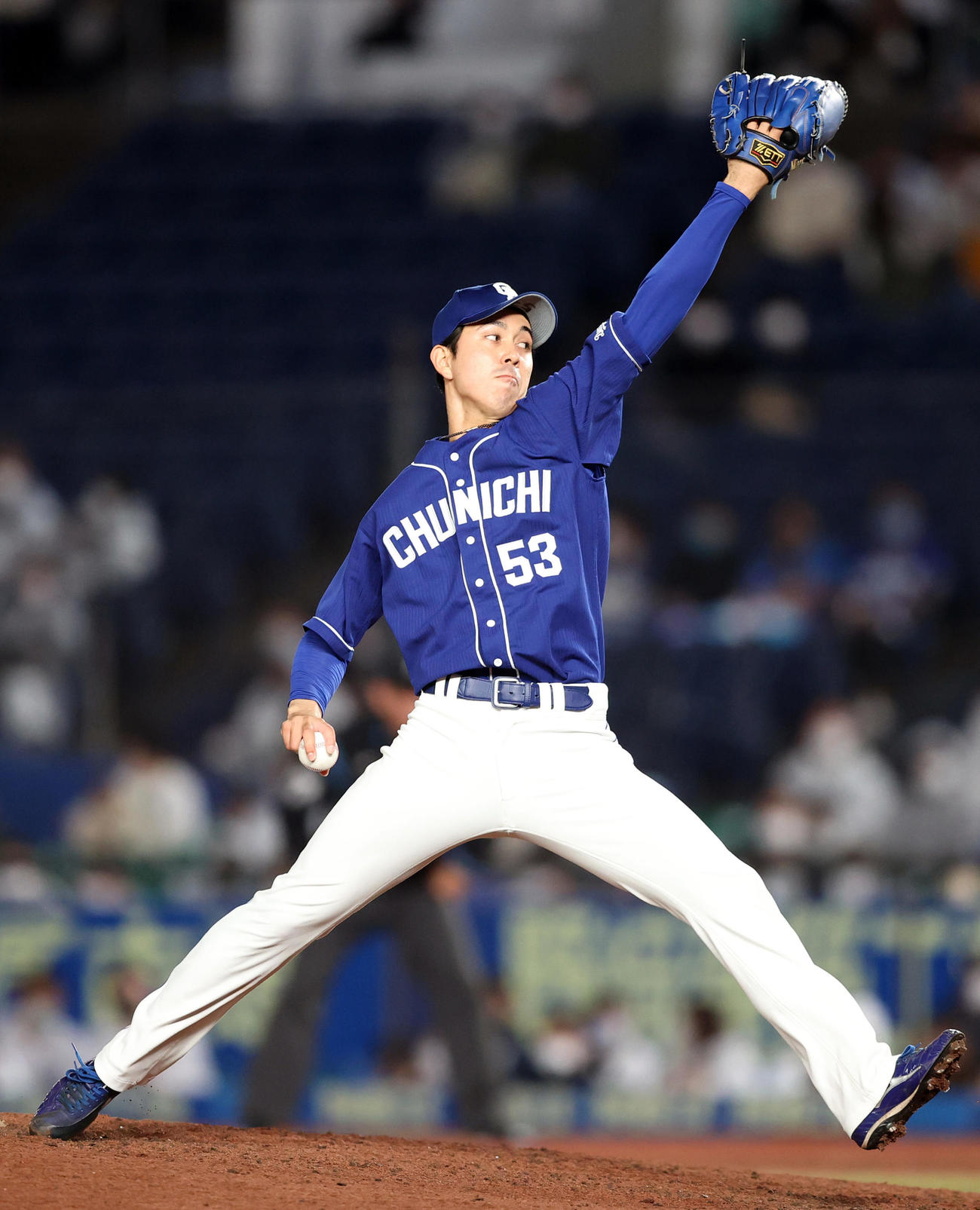 ロッテ対中日　8回裏から登板する中日6番手のマルク（撮影・狩俣裕三）