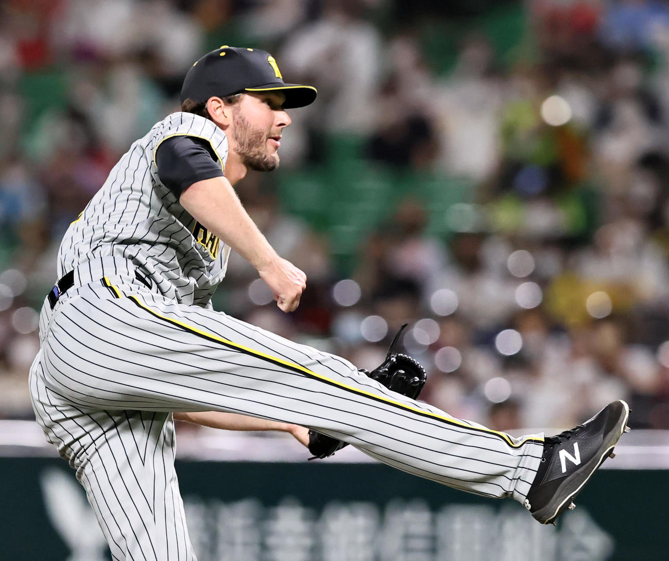 ソフトバンク対阪神　8回裏、阪神5番手で登板するケラー（撮影・加藤哉）