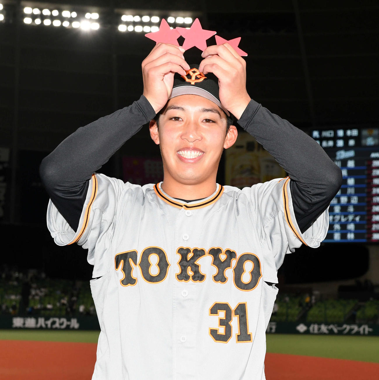 西武対巨人　今季3勝目を挙げた巨人赤星（撮影・たえ見朱実）