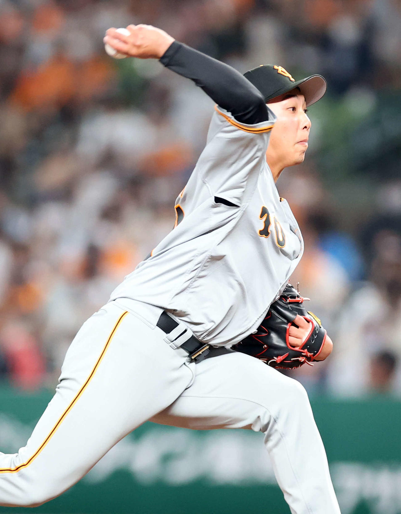 西武対巨人　力投する巨人先発の赤星（撮影・浅見桂子）