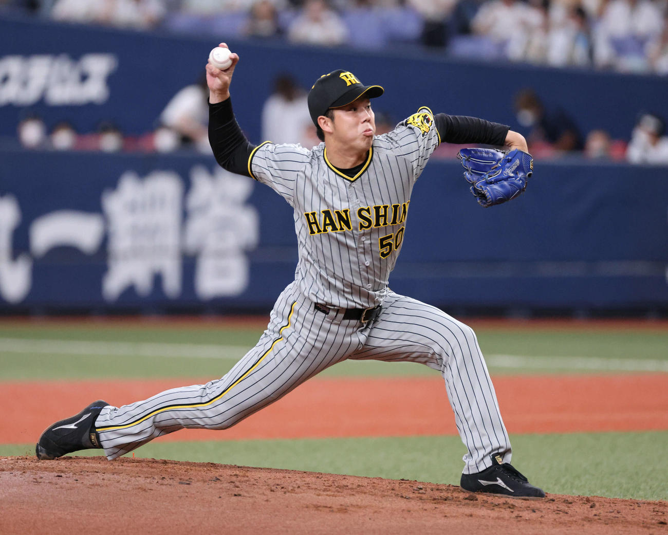 オリックス対阪神　阪神先発の青柳（撮影・加藤孝規）
