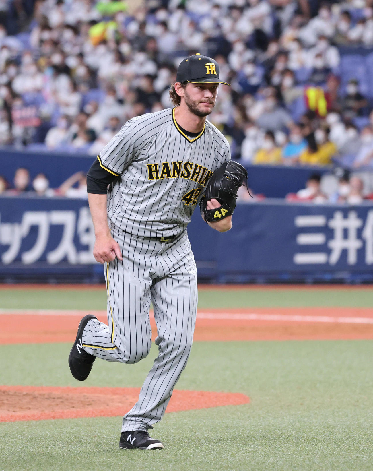 オリックス対阪神　8回裏オリックス1死一、二塁、ケラーは降板（撮影・加藤孝規）