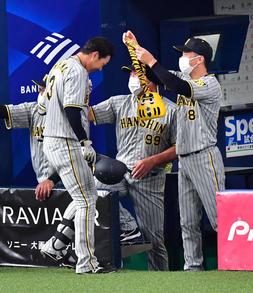 マックス 大山悠輔 2022年交流戦 本塁打王＆打点王記念フォトファイル