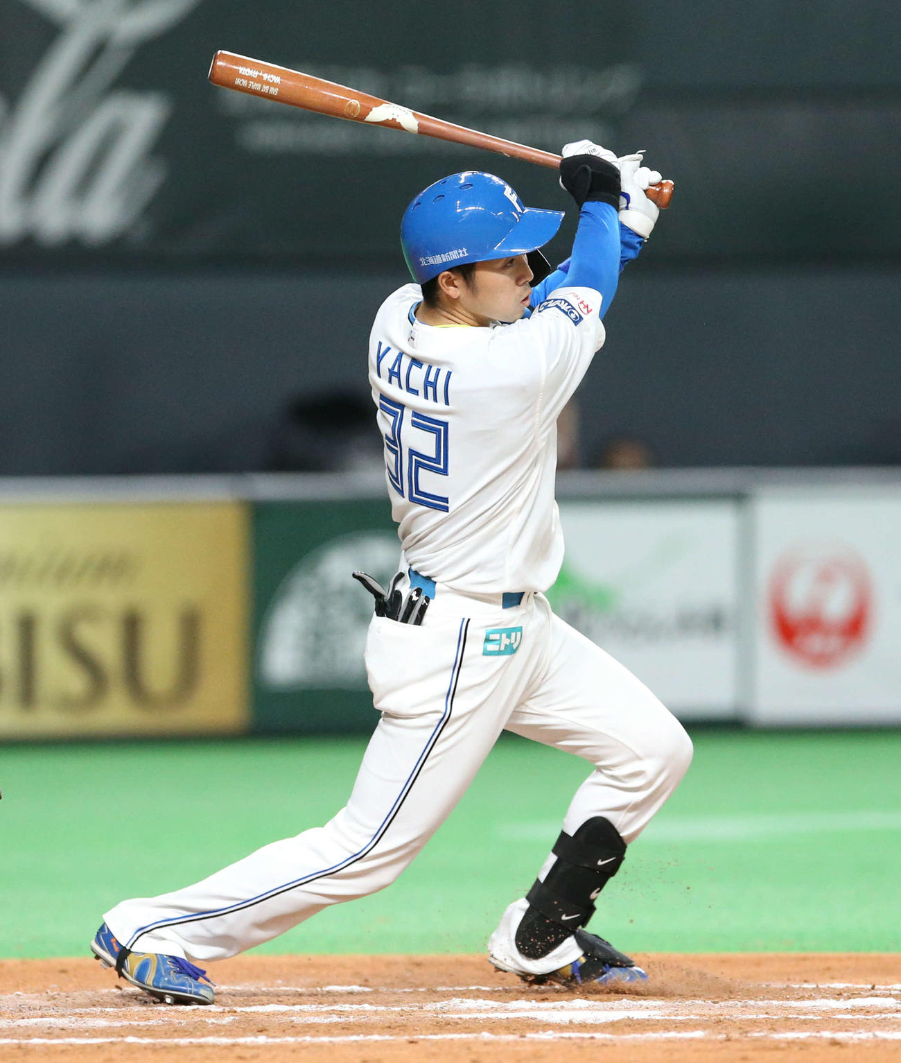 日本ハム対中日　11回裏日本ハム2死二塁、谷内はサヨナラとなる適時二塁打を放つ（撮影・佐藤翔太）