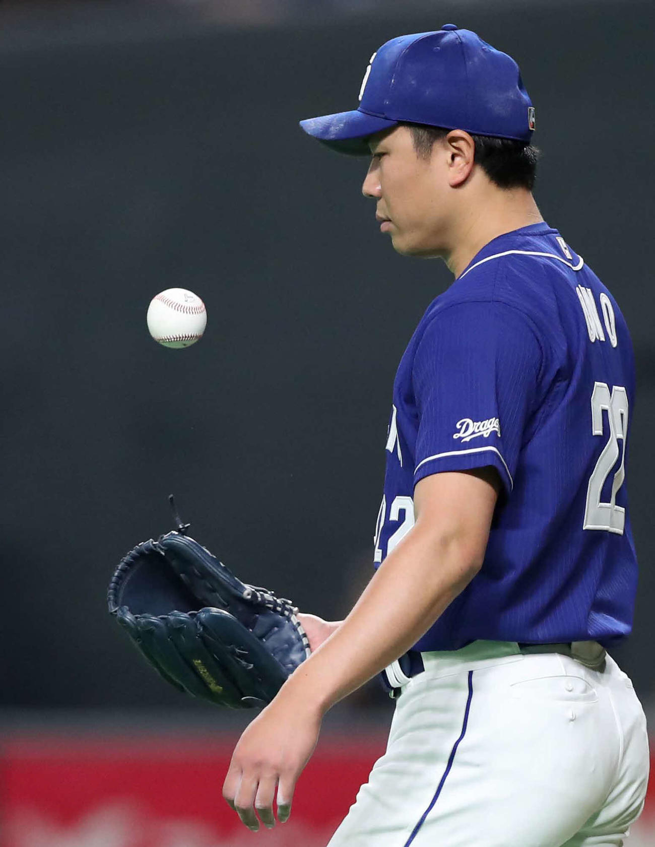 日本ハム対中日　5回裏、失点し渋い表情の大野雄（撮影・黒川智章）