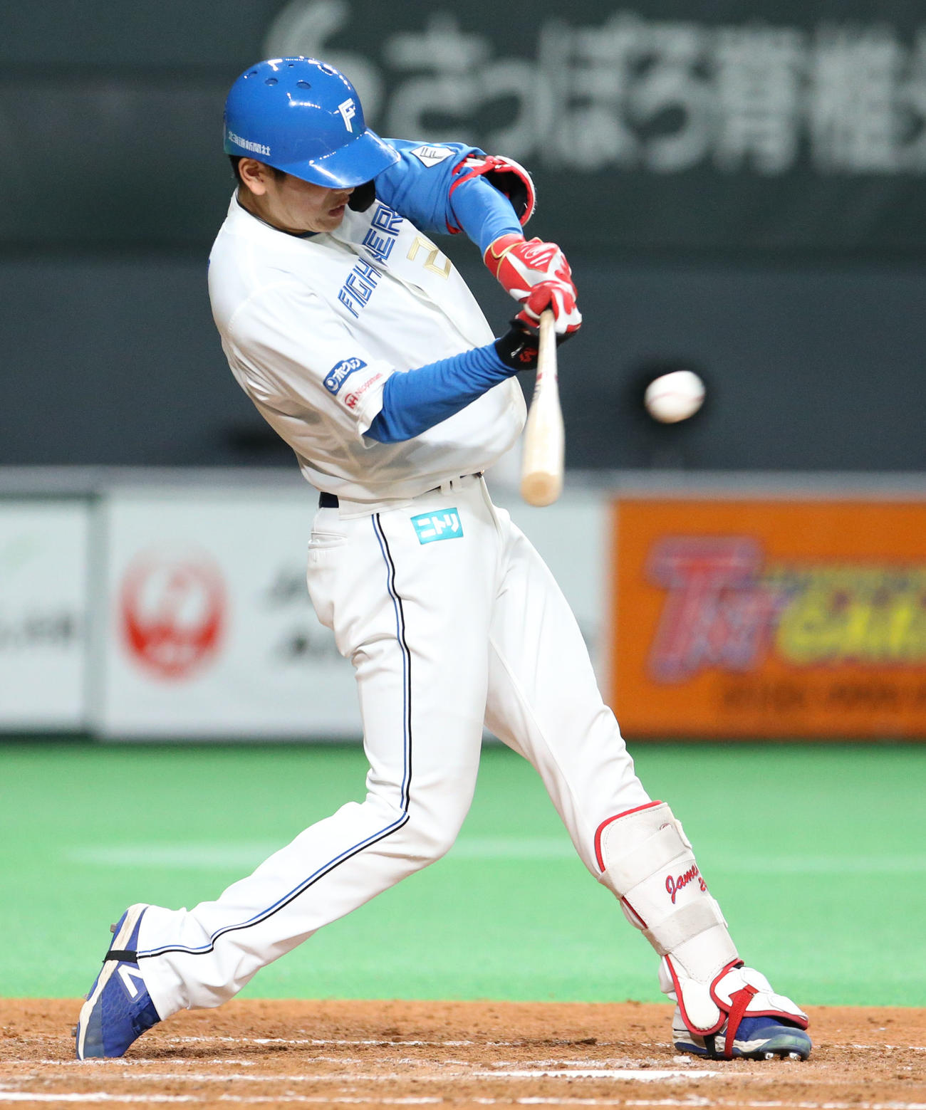 日本ハム対中日　5回裏日本ハム1死、野村は右前打を放つ（撮影・佐藤翔太）