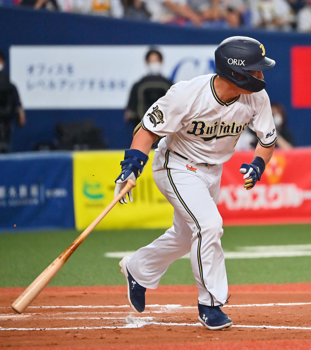 オリックス対阪神　11回裏オリックス1死、左前打を放つ吉田正（撮影・和賀正仁）