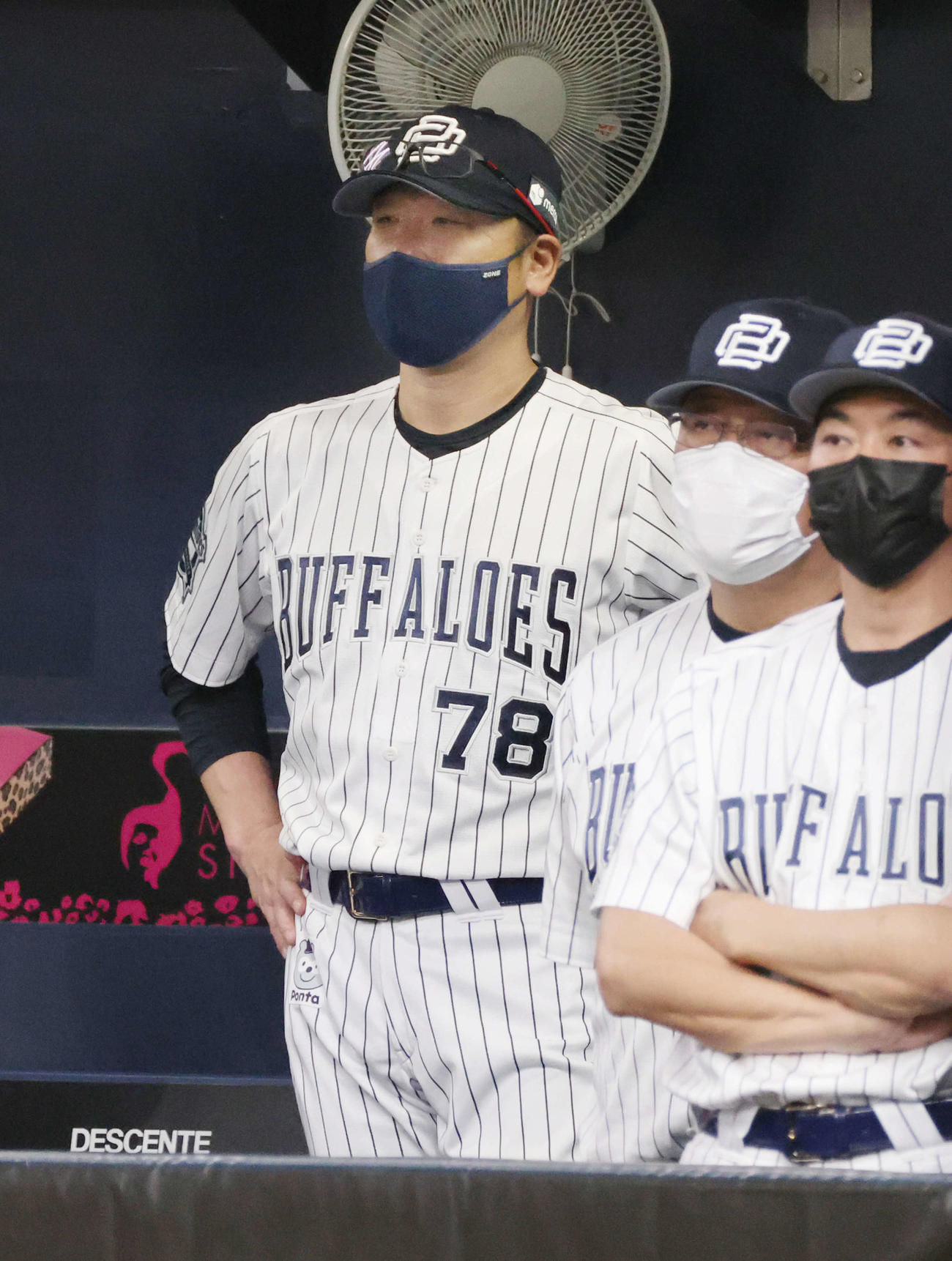オリックス対阪神　6回裏オリックス、ベンチの中嶋監督（撮影・加藤孝規）
