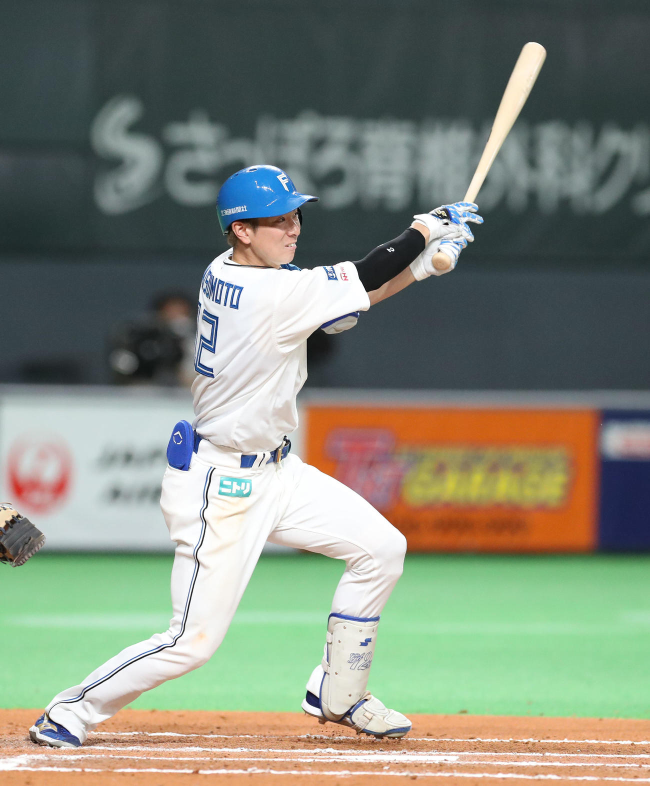 日本ハム対中日　5回裏日本ハム無死、松本剛は右前打を放つ（撮影・佐藤翔太）