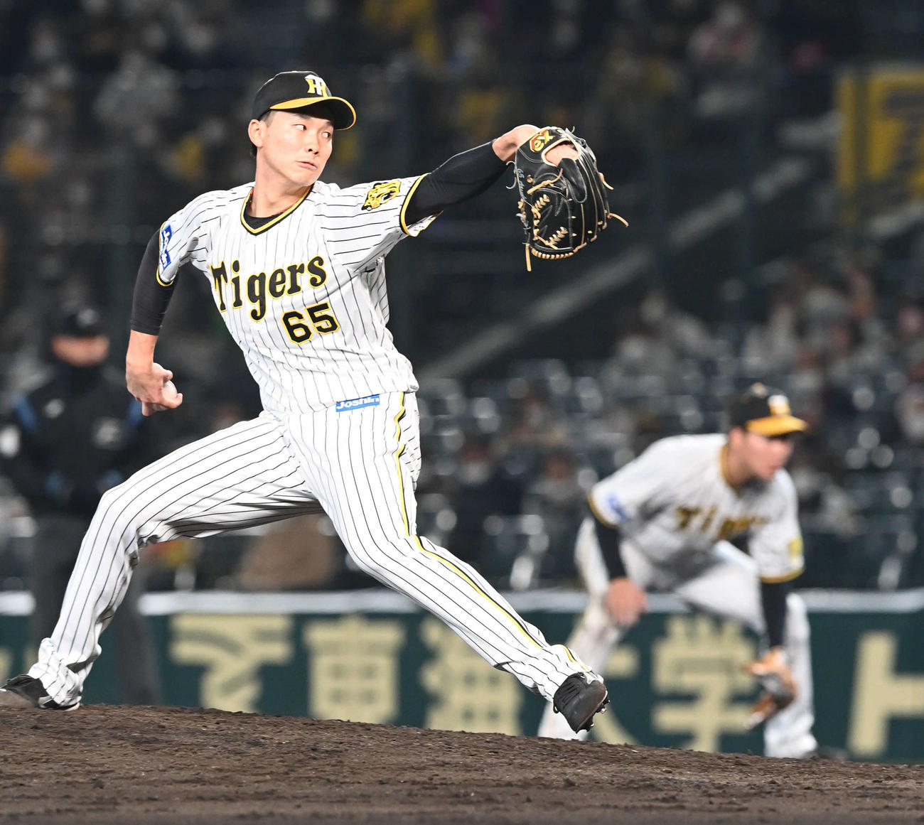 2022年4月6日、DeNA戦の11回表無死三塁、湯浅は桑原をフォークボールで空振り三振にとる