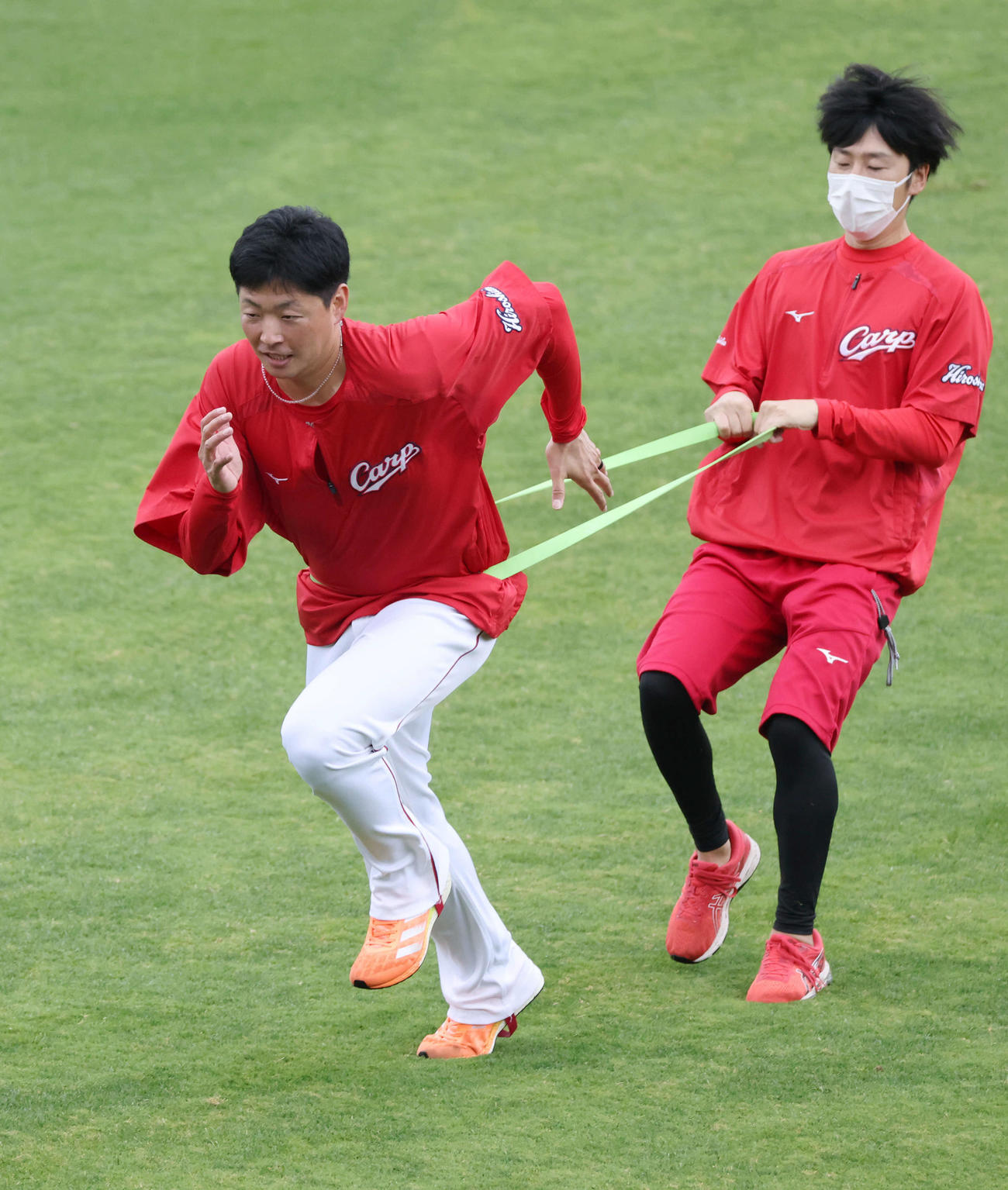 広島投手指名練習　練習する大瀬良（撮影・加藤孝規）