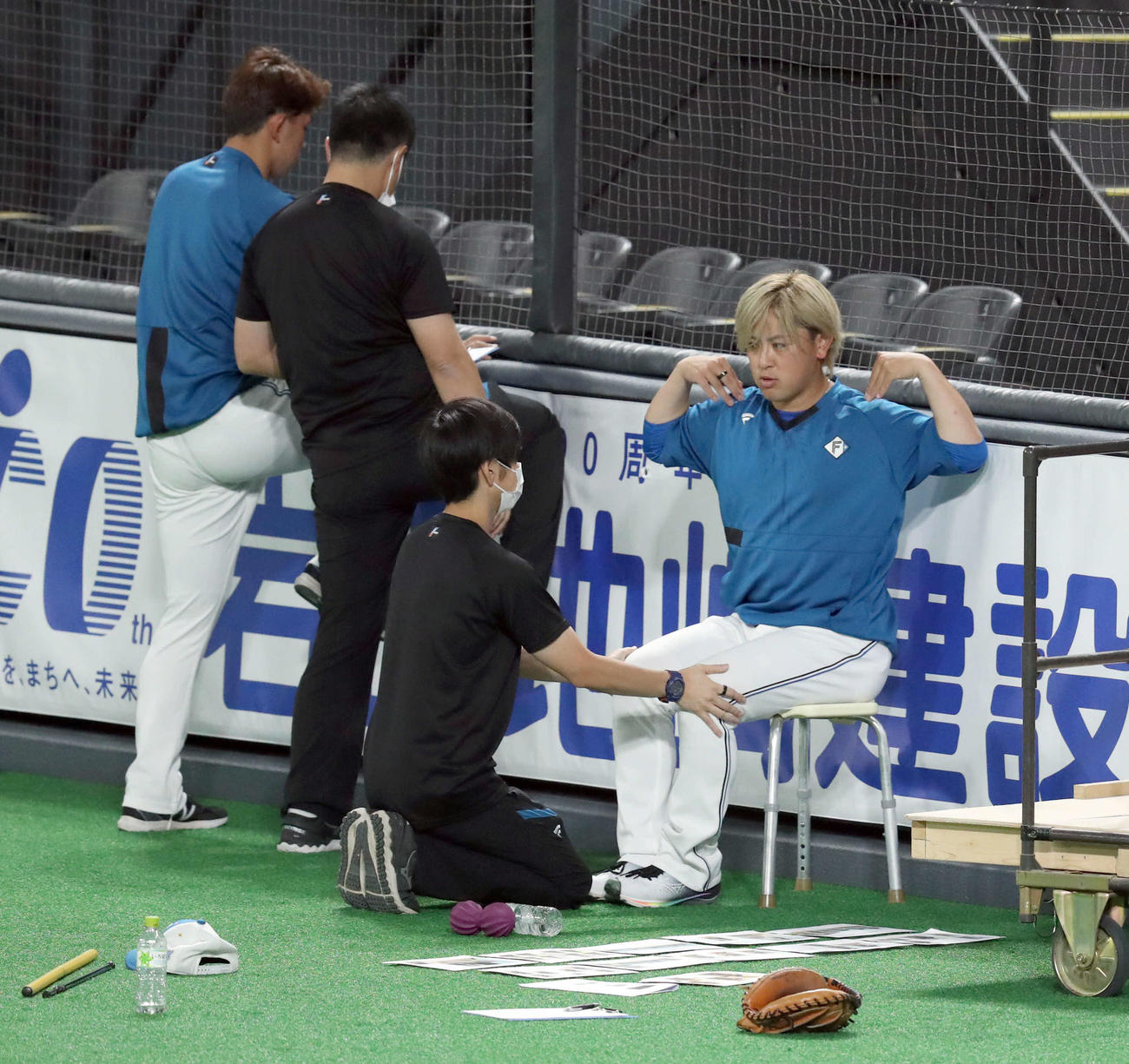 トレーニングをする日本ハム河野（撮影・佐藤翔太）