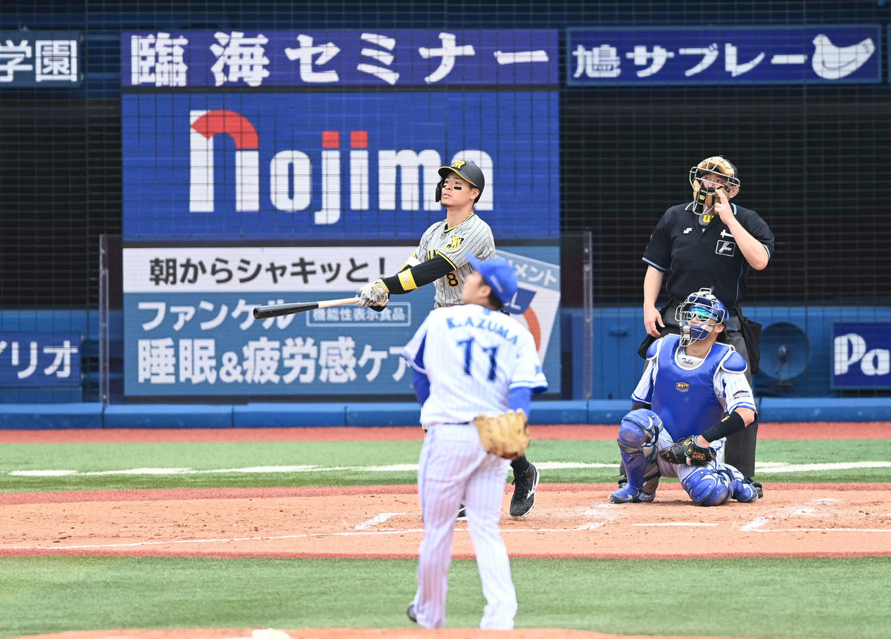 5月15日、阪神戦で佐藤輝明に本塁打を浴びるDeNA東克樹