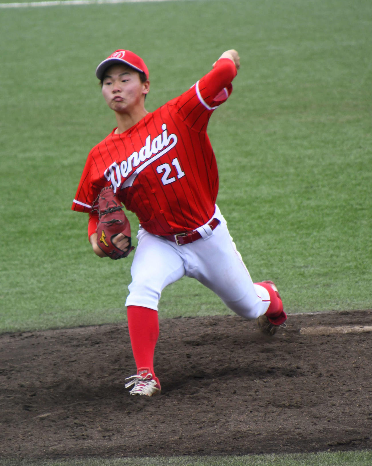 阪神大学リーグ1部2部入れ替え戦・甲南大－大阪電通大　9回完封で勝利に導いた大阪電通大・江本裕輝（撮影・中野椋）