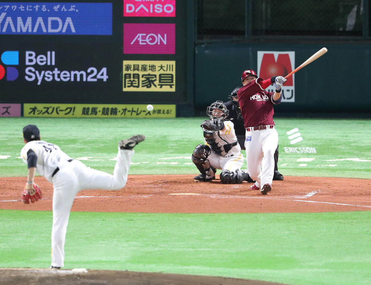 ソフトバンク対楽天　3回表楽天2死三塁、浅村栄斗は勝ち越し適時打を放つ（撮影・梅根麻紀）