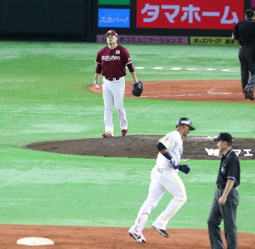 ソフトバンク対楽天　3回裏ソフトバンク1死、グラシアルに右越え本塁打を浴びる田中将大（撮影・梅根麻紀）