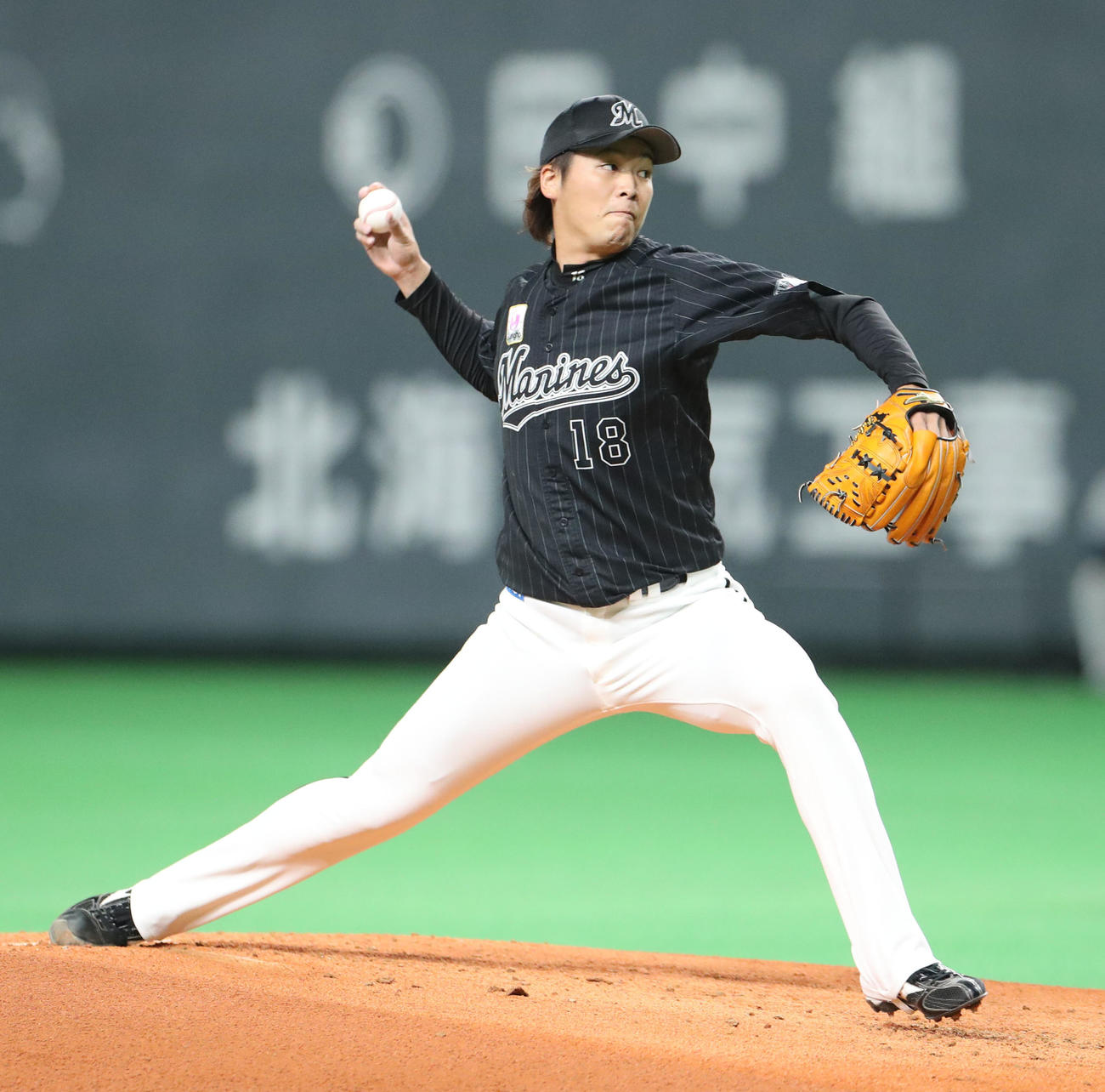 日本ハム対ロッテ　ロッテ先発の二木（撮影・佐藤翔太）