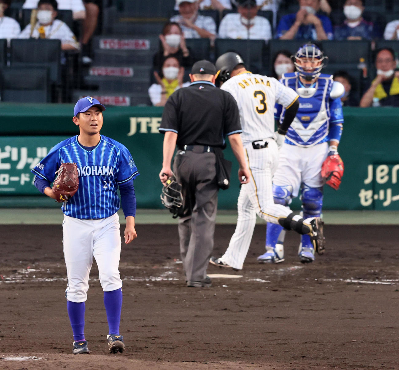 阪神対DeNA 3回裏阪神2死、今永は大山に左越え本塁打を被弾（撮影・加藤哉）