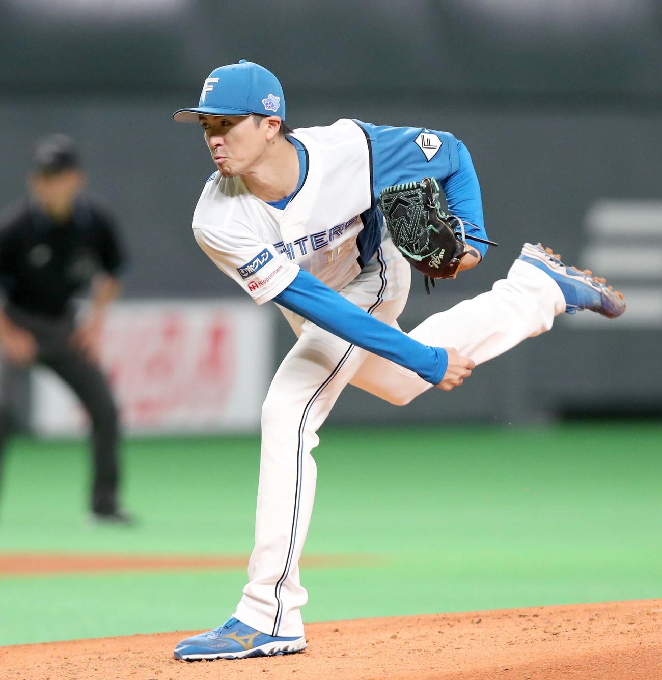日本ハム対ロッテ　日本ハム先発の上沢（撮影・黒川智章）