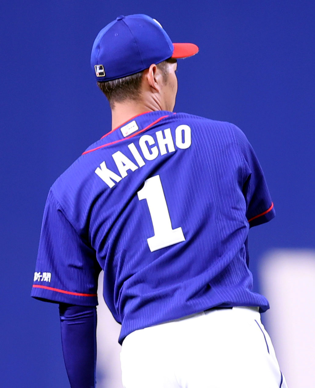 中日対巨人　ニックネームがプリントされたユニホームの京田（撮影・狩俣裕三）