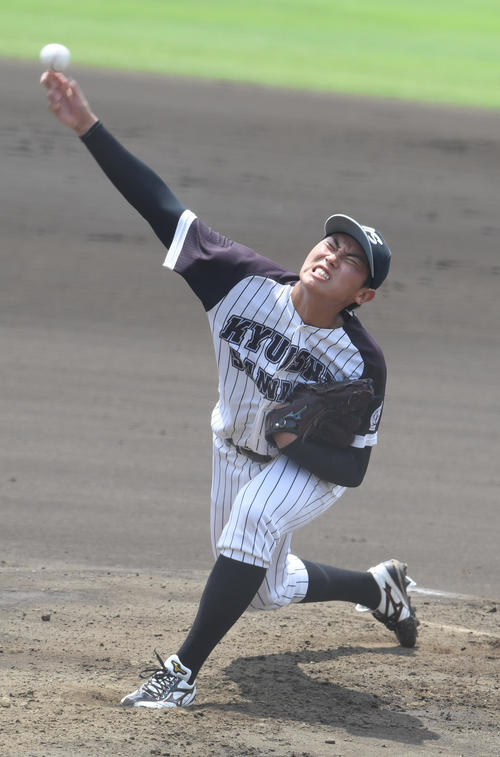 大学日本代表選考合宿、紅白戦で先発した九産大・渡辺（撮影・柴田隆二）