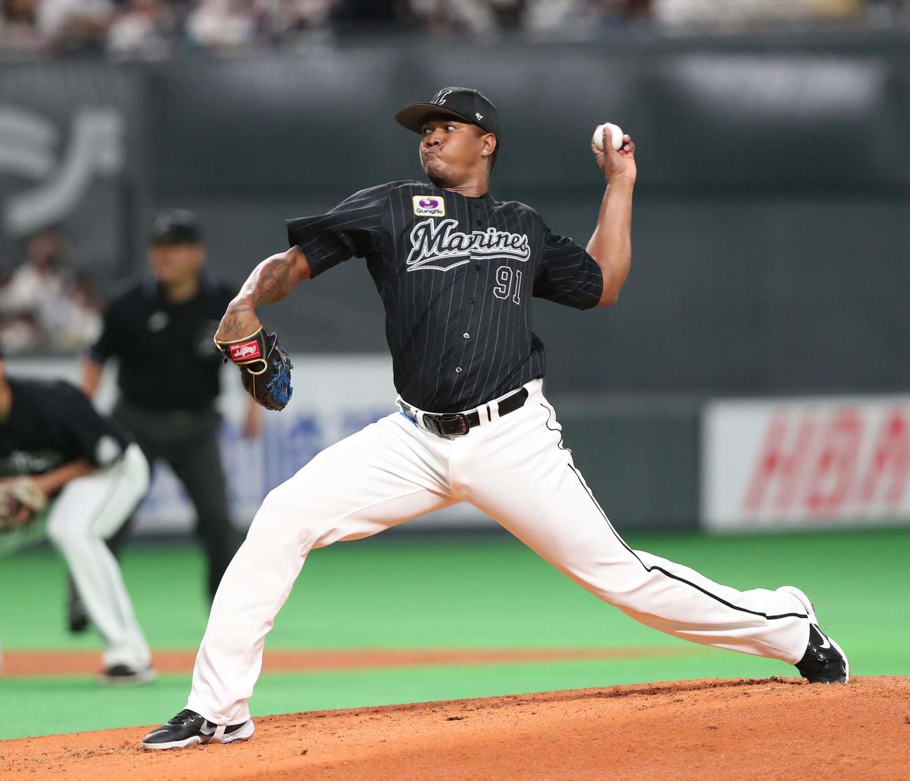 日本ハム対ロッテ　ロッテ先発のロメロ（撮影・黒川智章）