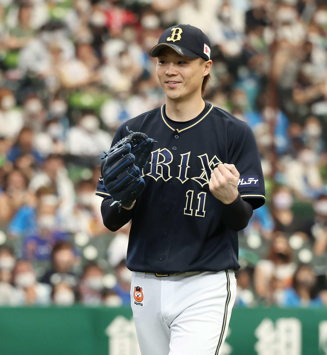 西武対オリックス　1回を3人で仕留めたオリックス先発山崎（撮影・丹羽敏通）