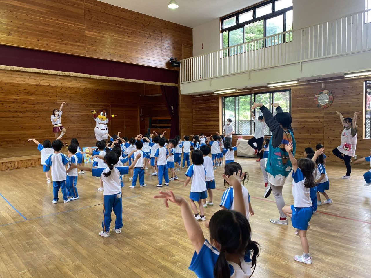 楽天が行ったフレンドシップジャーニー（楽天野球団提供）