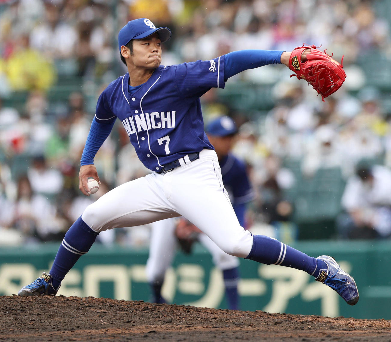 阪神対中日　6回に登板する中日根尾（撮影・上山淳一）