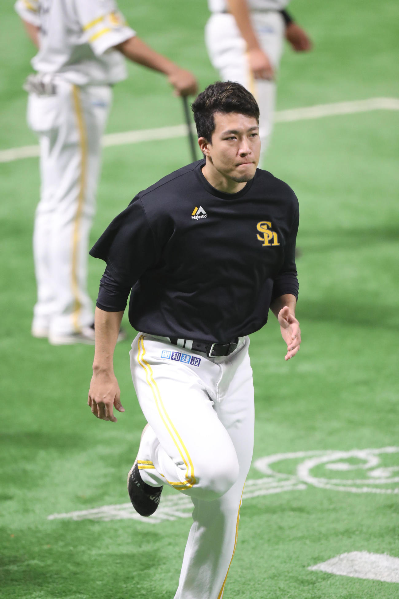 ソフトバンク対日本ハム　アップをする千賀（撮影・屋方直哉）