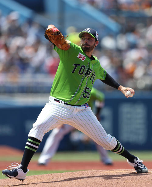 ヤクルト対巨人　ヤクルト先発のスアレス（撮影・狩俣裕三）