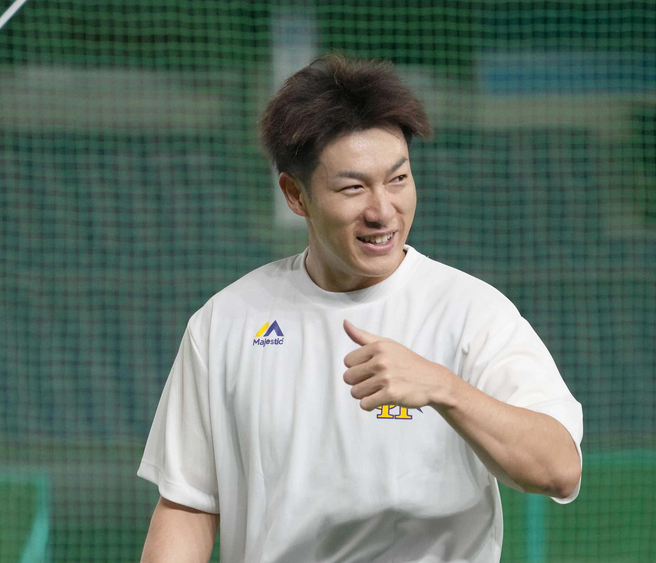 ソフトバンク対ロッテ　試合前練習に臨むソフトバンク柳田（撮影・小沢裕）