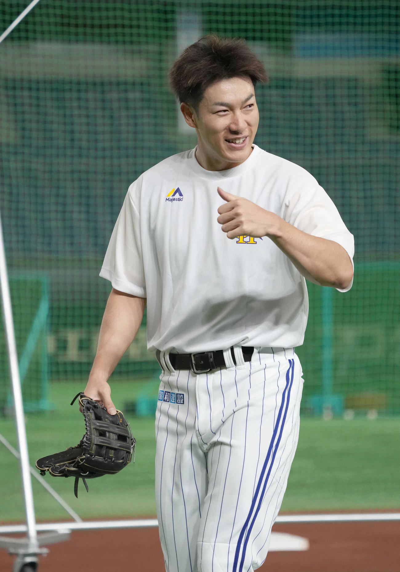 ソフトバンク対ロッテ　試合前練習に臨むソフトバンク柳田（撮影・小沢裕）