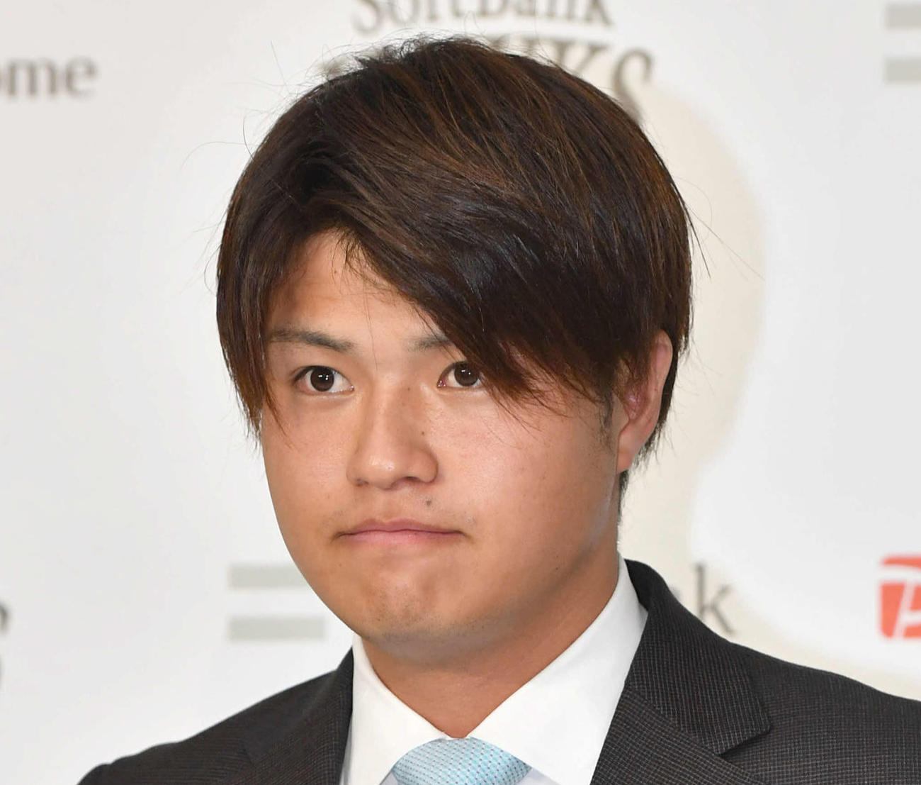 甲斐野央（2021年12月4日撮影）