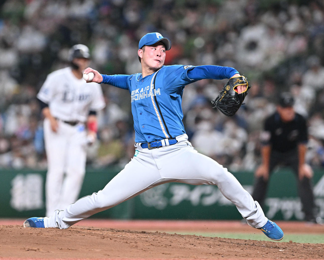 西武対日本ハム　力投する日本ハム先発の吉田（撮影・滝沢徹郎）