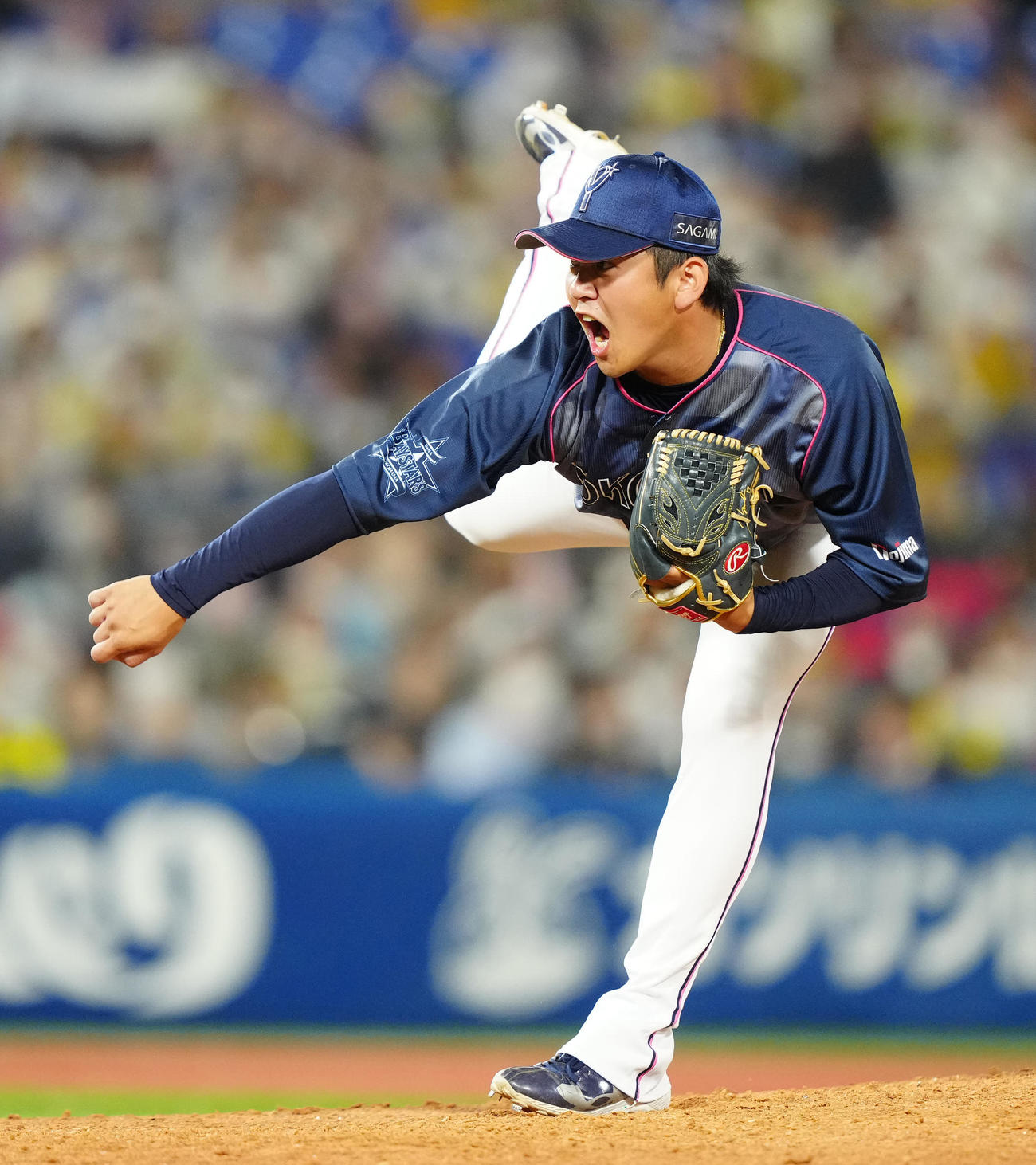 DeNA対阪神　15セーブ目を挙げたDeNA山崎（撮影・江口和貴）