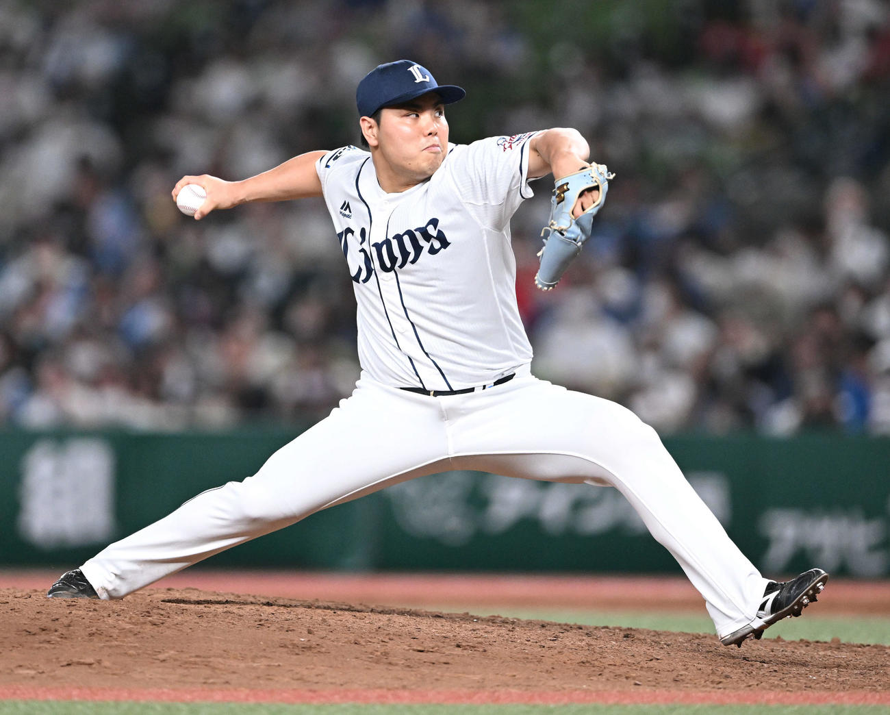西武4番手で登板する平良海馬（撮影・滝沢徹郎）