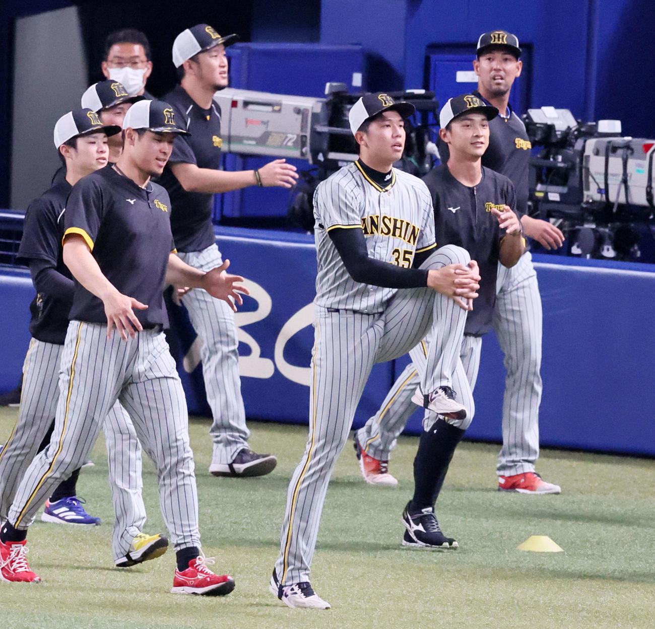 中日対阪神　1軍に合流した才木（撮影・加藤哉）