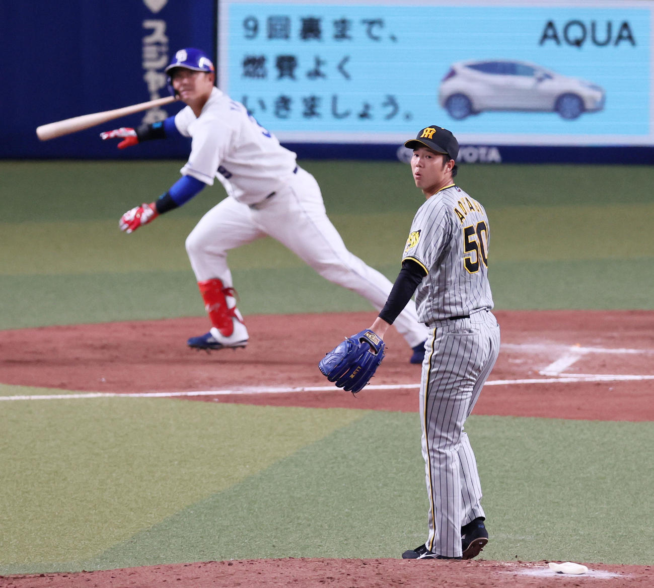 中日対阪神　3回裏中日無死、青柳は代打山下に中越え本塁打を浴びる（撮影・加藤哉）