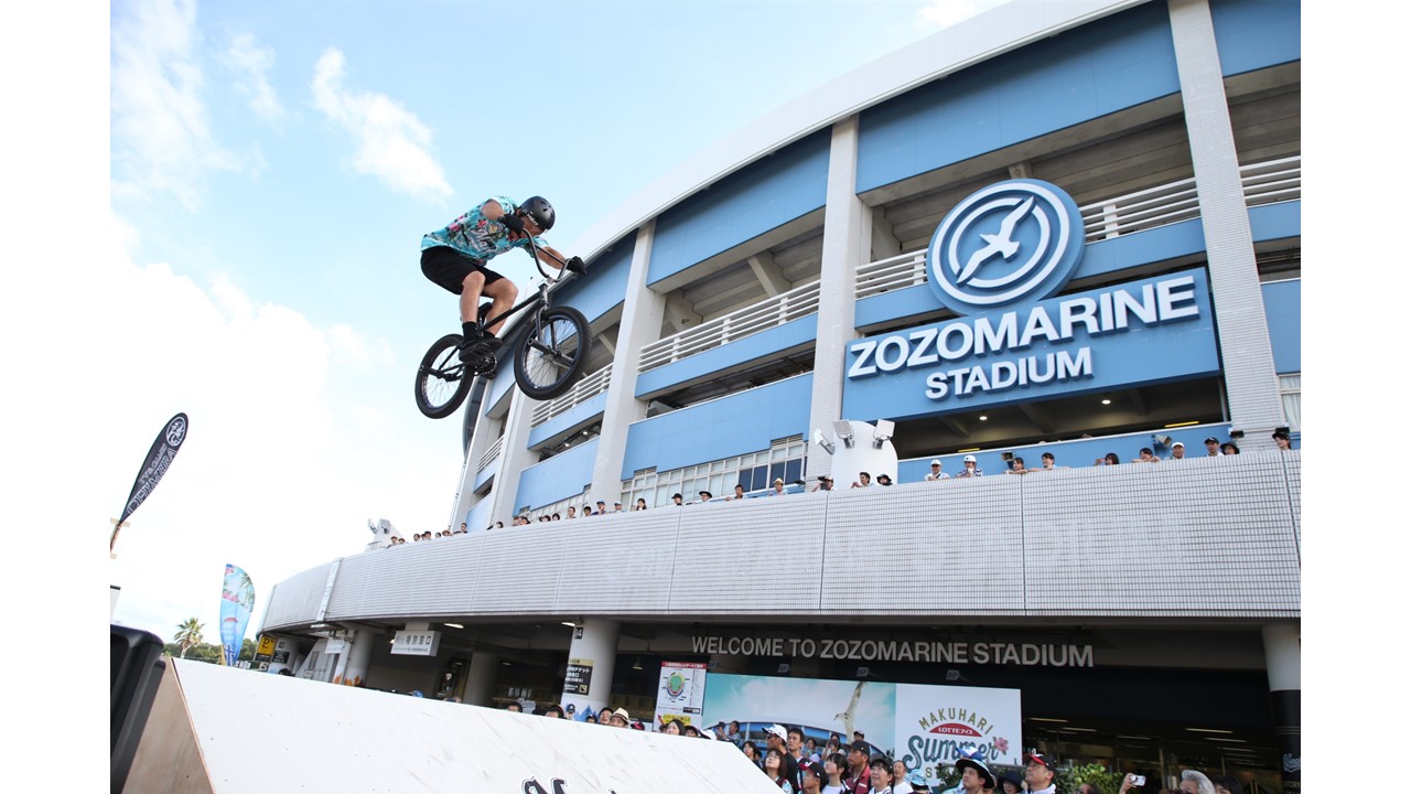 7月16日からのロッテ－ソフトバンク3連戦（ZOZOマリン）で自転車BMXフリースタイル・パークの選手たちがパフォーマンスを行う（写真は球団提供）