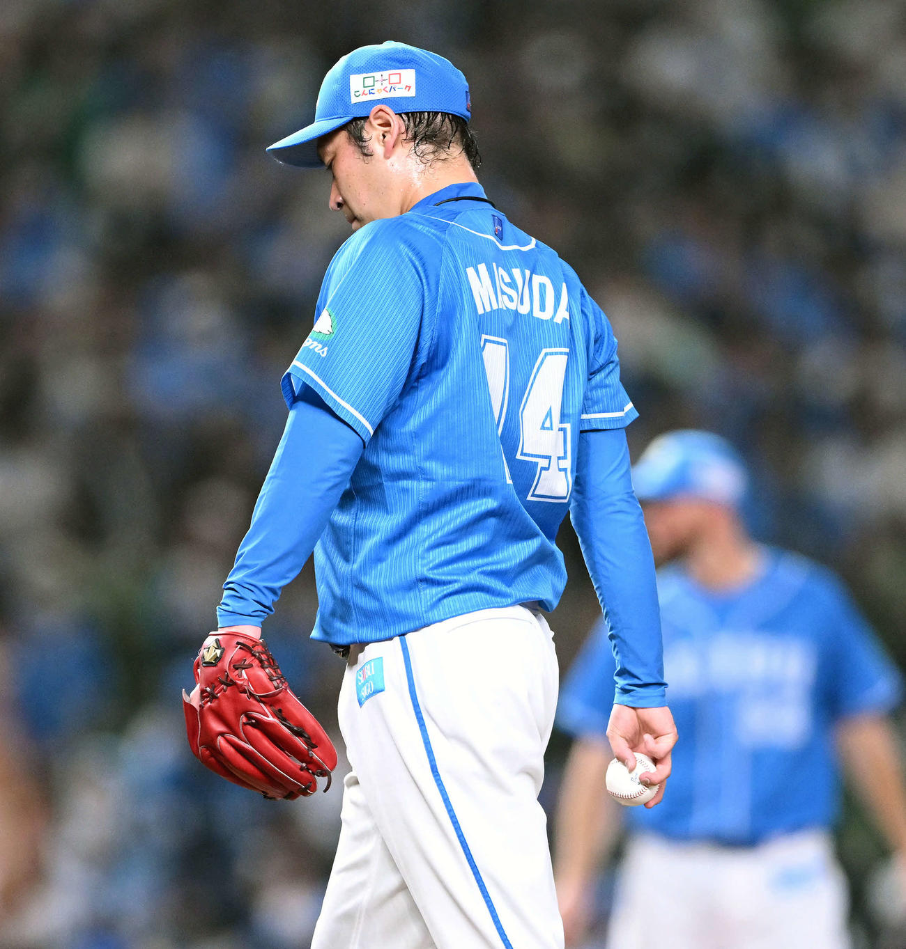 西武対ソフトバンク　9回表ソフトバンク2死二、三塁、中村晃に逆転の2点適時打を浴びた増田（撮影・滝沢徹郎）