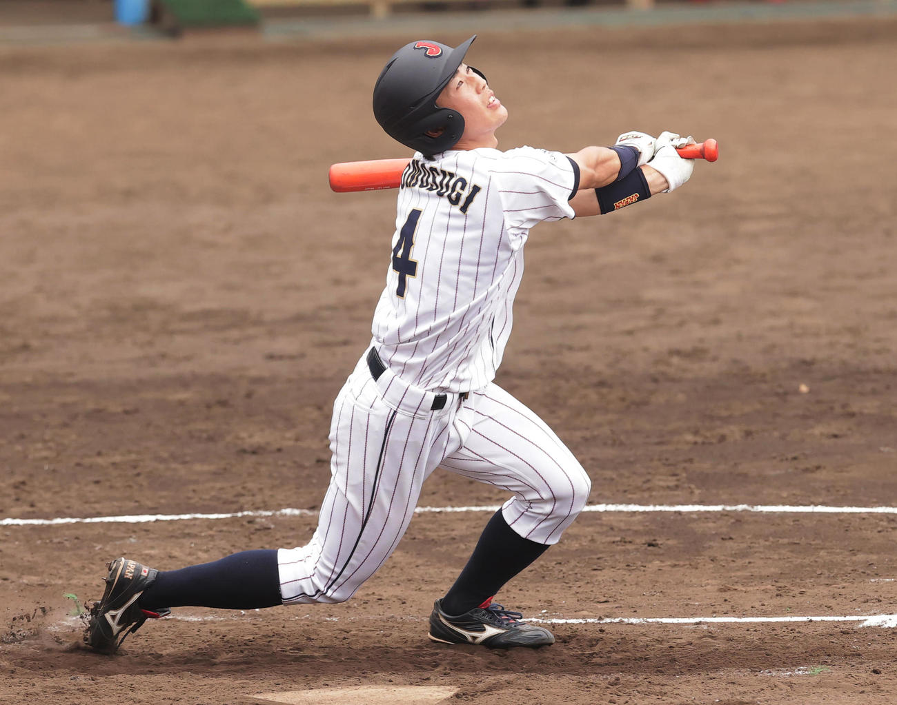 大学日本代表対東芝　タイブレークの8回裏大学日本代表1死満塁、一邪飛に倒れる天理大・友杉（撮影・野上伸悟）